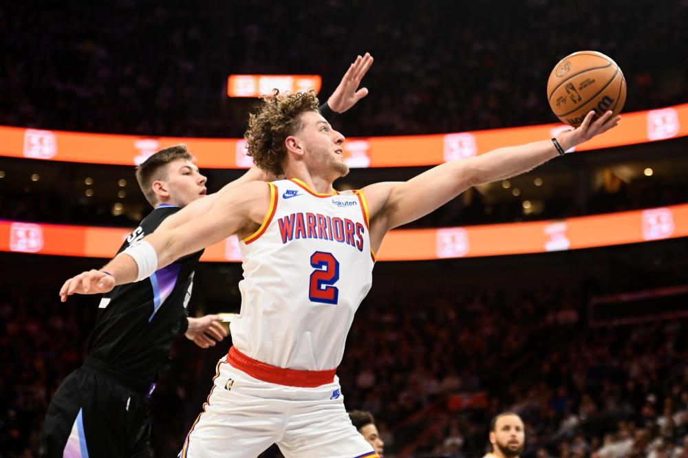 在场上扮演 在场上扮演