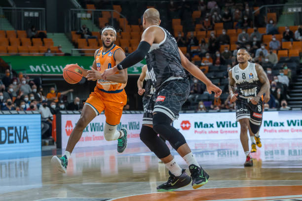 在场下互相 在场下互相